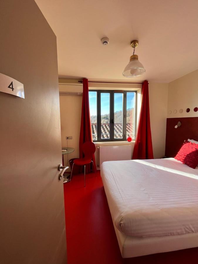 Le Vinois Hotel Caillac Exterior photo